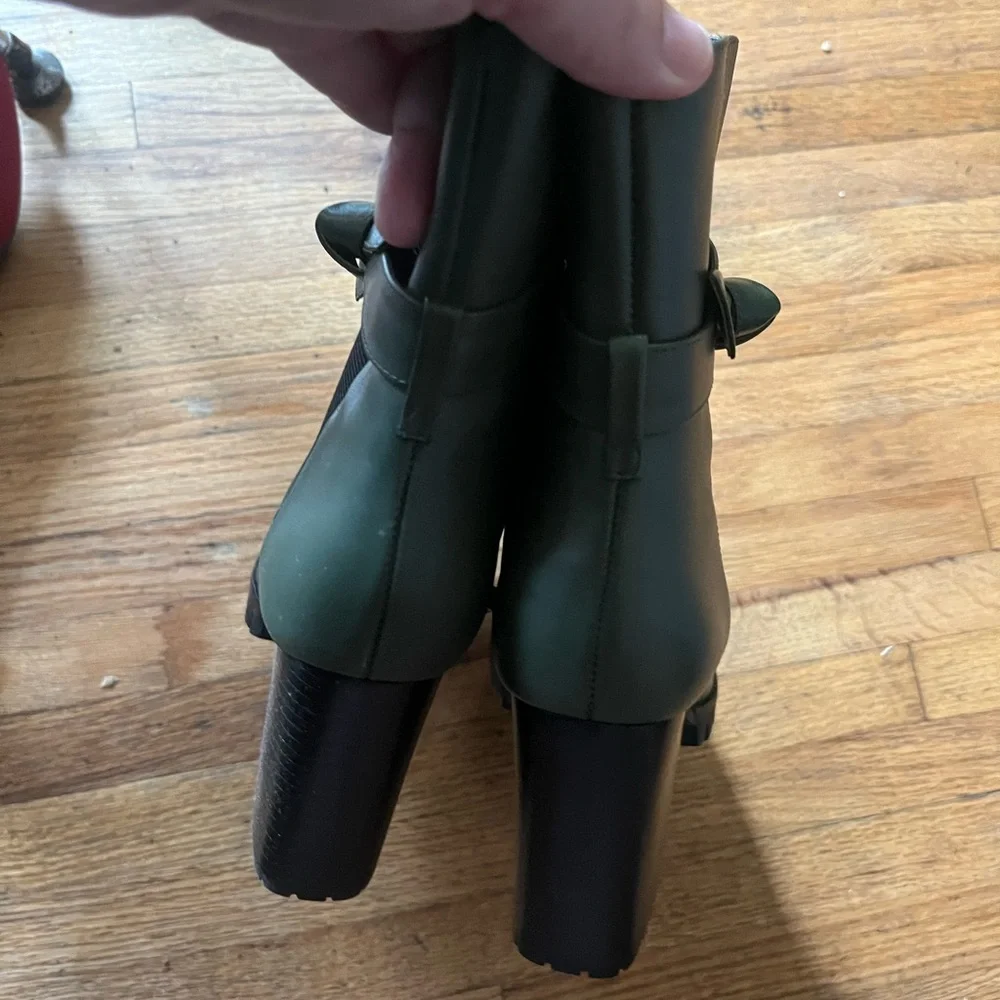 Alexandre Birman Clarita Chelsea Heeled Boots with Chunky Heel - Picture 7 of 10